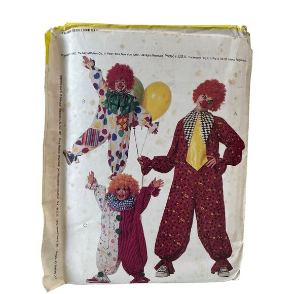 McCalls Sewing Pattern  6719 Jester Clown Costume Sizes 2-4 Kids - Picture 2 of 2